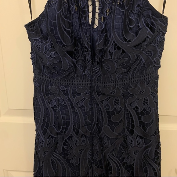 Bardot Isa Lace Halter Midi Dress in Navy (US size 4/XS) - Picture 6 of 7